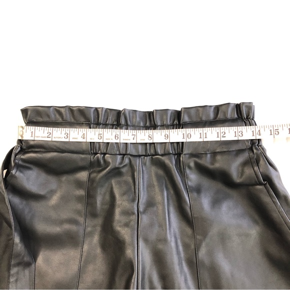 NWOT- VICI Matte Finish Pocketed Faux Leather Tie Shorts. Size L - Picture 9 of 15